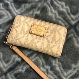 Micheal Kors Wallet